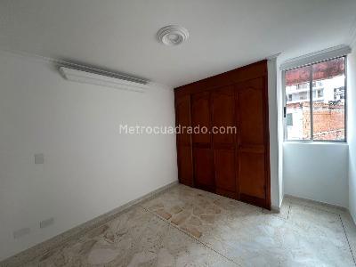 Apartamento de 3 alcobas en arriendo en Laureles Las Acacias, Medellín, 85 m² · foto 6 de 13