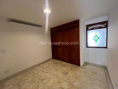 Apartamento de 3 alcobas en arriendo en Laureles Las Acacias, Medellín, 85 m² · foto 7 de 13