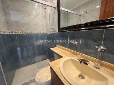 Apartamento de 3 alcobas en arriendo en Laureles Las Acacias, Medellín, 85 m² · foto 11 de 13