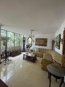 Apartamento de 3 alcobas en venta en Laureles, Medellín, 117 m² · foto 4 de 20
