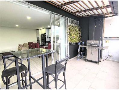 Apartamento de 2 alcobas en venta en Malibu, Medellín, 79 m² · foto 10 de 19