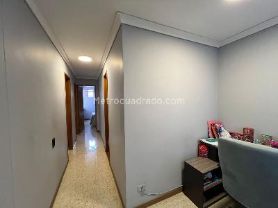 Apartamento de 4 alcobas en venta en Conquistadores, Medellín, 160 m² · foto 11 de 20