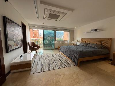 Apartamento de 4 alcobas en venta en Laureles, Medellín, 450 m² · foto 10 de 20