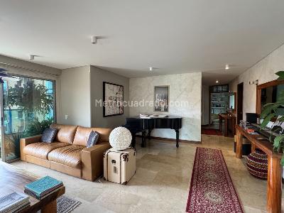 Apartamento de 4 alcobas en venta en Laureles, Medellín, 450 m² · foto 17 de 20