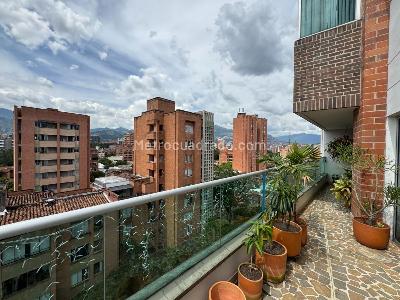 Apartamento de 4 alcobas en venta en Laureles, Medellín, 450 m² · foto 3 de 20