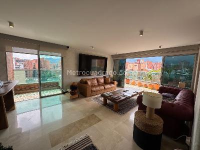 Apartamento de 4 alcobas en venta en Laureles, Medellín, 450 m² · foto 4 de 20