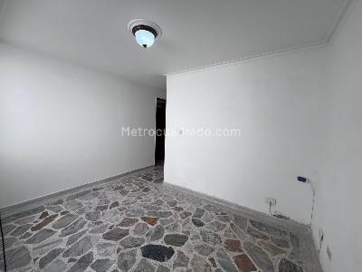 Apartamento de 4 alcobas en venta en Laureles, Medellín, 130 m² · foto 7 de 20