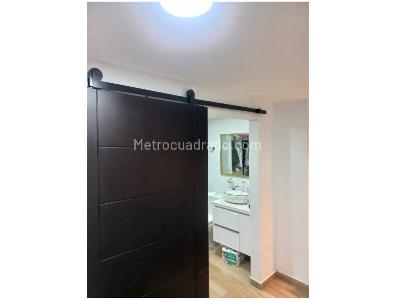 Casa de 4 alcobas en venta en Laureles, Medellín, 140 m² · foto 8 de 9