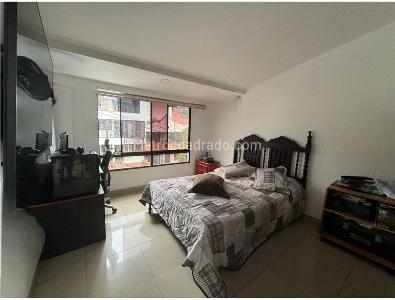 Casa de 4 alcobas en venta en Aliadas, Medellín, 170 m² · foto 7 de 17
