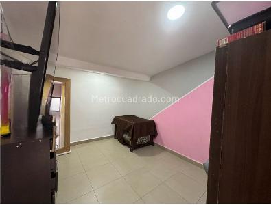 Casa de 4 alcobas en venta en Aliadas, Medellín, 170 m² · foto 8 de 17