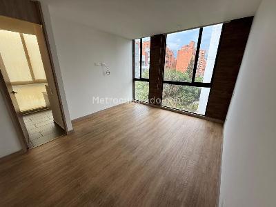 Apartamento en venta en Laureles, Medellín · foto 2 de 14