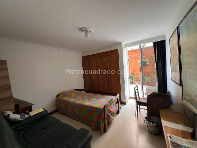 Apartamento de 3 alcobas en venta en Laureles, Medellín, 176 m² · foto 12 de 20
