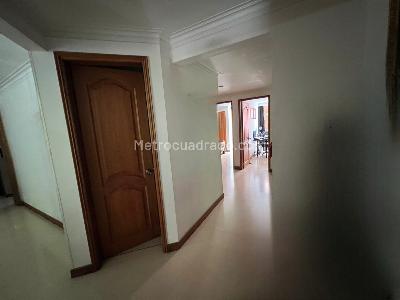 Apartamento de 3 alcobas en venta en Laureles, Medellín, 176 m² · foto 14 de 20