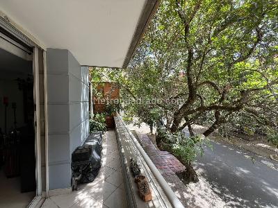 Apartamento de 3 alcobas en venta en Laureles, Medellín, 176 m² · foto 16 de 20