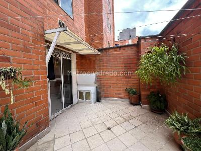 Apartamento de 3 alcobas en venta en Laureles, Medellín, 176 m² · foto 2 de 20