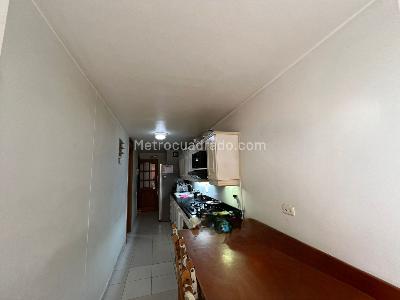 Apartamento de 3 alcobas en venta en Laureles, Medellín, 176 m² · foto 4 de 20