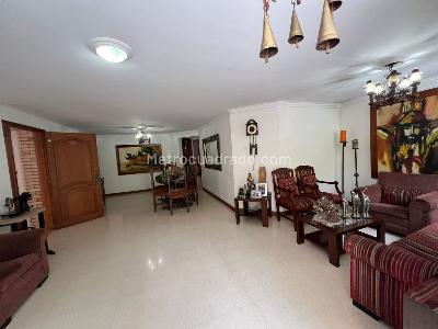Apartamento de 3 alcobas en venta en Laureles, Medellín, 176 m² · foto 7 de 20