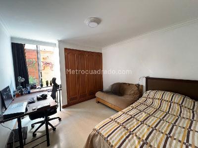 Apartamento de 3 alcobas en venta en Laureles, Medellín, 176 m² · foto 9 de 20