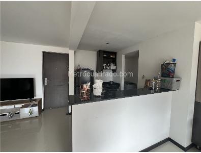 Apartamento de 3 alcobas en venta en San Jose, Sabaneta, 76 m² · foto 4 de 12