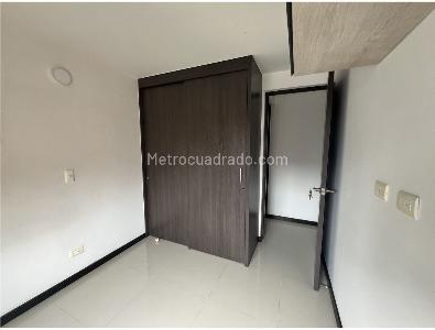 Apartamento de 3 alcobas en venta en San Jose, Sabaneta, 76 m² · foto 6 de 12
