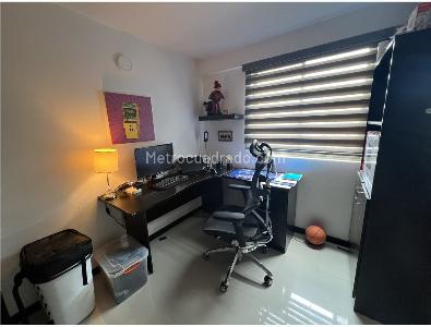 Apartamento de 3 alcobas en venta en San Jose, Sabaneta, 76 m² · foto 9 de 12