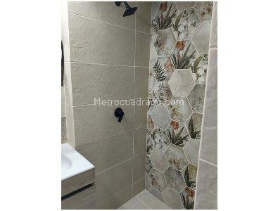 Apartamento de 3 alcobas en venta en Loma De Los Bernal, Medellín, 67 m² · foto 10 de 12