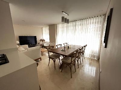 Apartamento de 3 alcobas en venta en Laureles, Medellín, 90 m² · foto 2 de 15