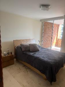 Apartamento de 3 alcobas en venta en Las Acasias, Medellín, 129 m² · foto 4 de 15