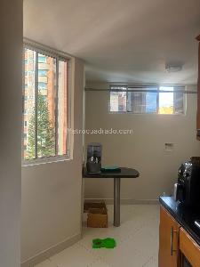 Apartamento de 3 alcobas en venta en Las Acasias, Medellín, 129 m² · foto 9 de 15