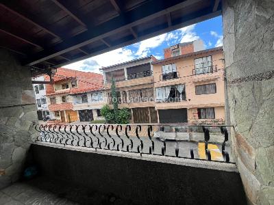 Casa de 5 alcobas en venta en La Gloria, Medellín, 221 m² · foto 21 de 24