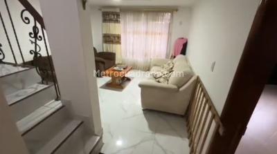 Casa de 4 alcobas en venta en Mallorca, Medellín, 210 m² · foto 4 de 13
