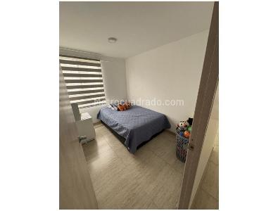 Apartamento en venta en Loma De Los Bernal, Medellín · foto 7 de 9