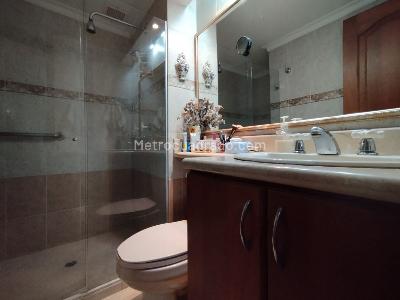 Apartamento de 3 alcobas en venta en Laureles, Medellín, 120 m² · foto 17 de 20