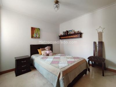 Apartamento de 3 alcobas en venta en Laureles, Medellín, 120 m² · foto 18 de 20