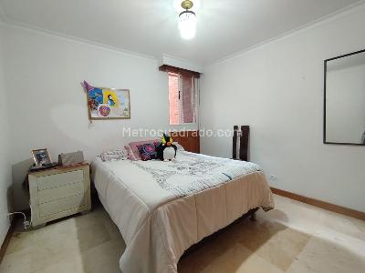 Apartamento de 3 alcobas en venta en Laureles, Medellín, 120 m² · foto 20 de 20