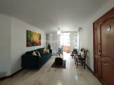 Apartamento de 3 alcobas en venta en Laureles, Medellín, 120 m² · foto 4 de 20
