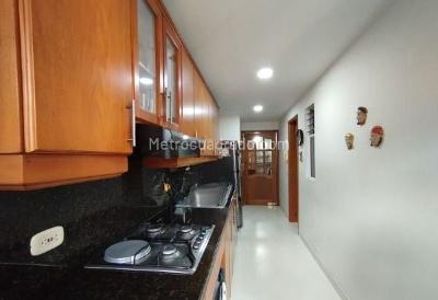 Apartamento de 3 alcobas en venta en Laureles, Medellín, 120 m² · foto 7 de 20