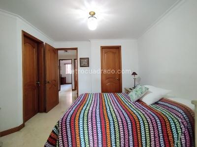Apartamento de 3 alcobas en arriendo en Laureles, Medellín, 120 m² · foto 17 de 20