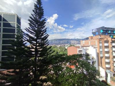 Apartamento de 3 alcobas en arriendo en Laureles, Medellín, 120 m² · foto 2 de 20
