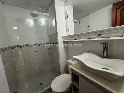 Casa de 3 alcobas en venta en La Mota, Medellín, 334 m² · foto 12 de 20