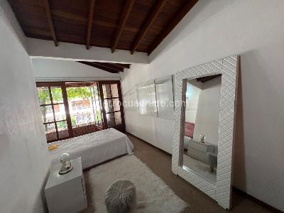 Casa de 3 alcobas en venta en La Mota, Medellín, 334 m² · foto 16 de 20