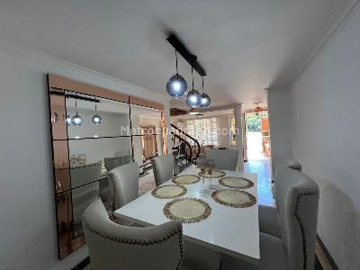 Casa de 3 alcobas en venta en La Mota, Medellín, 334 m² · foto 17 de 20