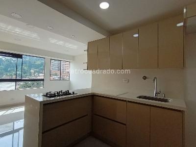Apartamento de 2 alcobas en venta en Pan De Azucar, Sabaneta, 52 m² · foto 3 de 14