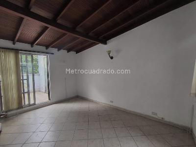 Casa de 4 alcobas en venta en Rosales, Medellín, 208 m² · foto 10 de 20