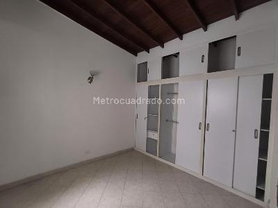 Casa de 4 alcobas en venta en Rosales, Medellín, 208 m² · foto 11 de 20
