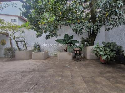 Casa de 4 alcobas en venta en Rosales, Medellín, 208 m² · foto 17 de 20