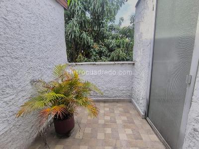 Casa de 4 alcobas en venta en Rosales, Medellín, 208 m² · foto 2 de 20