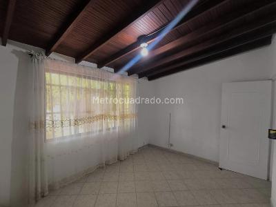 Casa de 4 alcobas en venta en Rosales, Medellín, 208 m² · foto 7 de 20