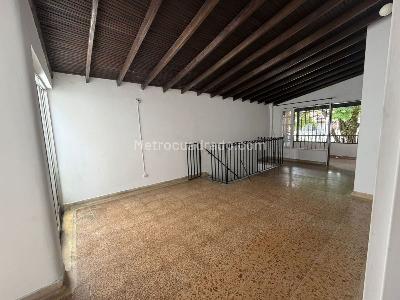 Casa de 5 alcobas en venta en Malibu, Medellín, 202 m² · foto 3 de 18