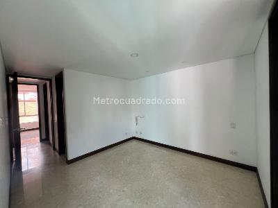 Apartamento de 3 alcobas en arriendo en Laureles Laureles, Medellín, 90 m² · foto 3 de 14